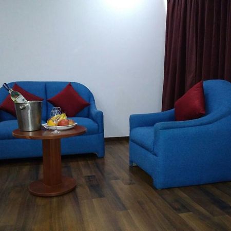 The Royal Comfort Bangalore Ngoại thất bức ảnh