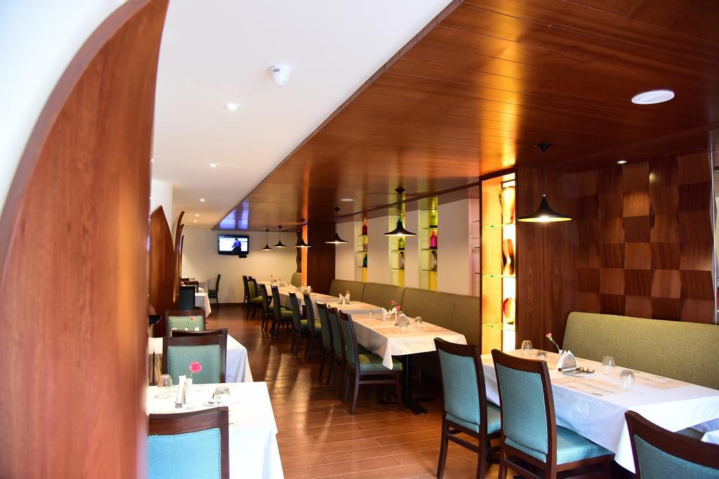 The Royal Comfort Bangalore Ngoại thất bức ảnh