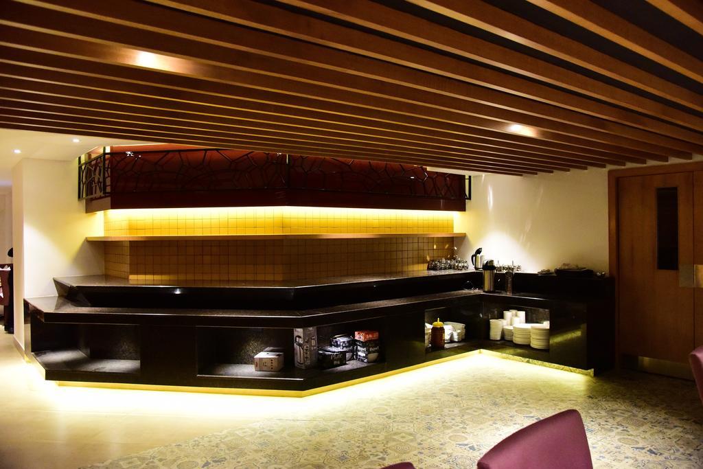 The Royal Comfort Bangalore Ngoại thất bức ảnh