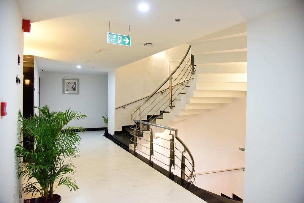 The Royal Comfort Bangalore Ngoại thất bức ảnh