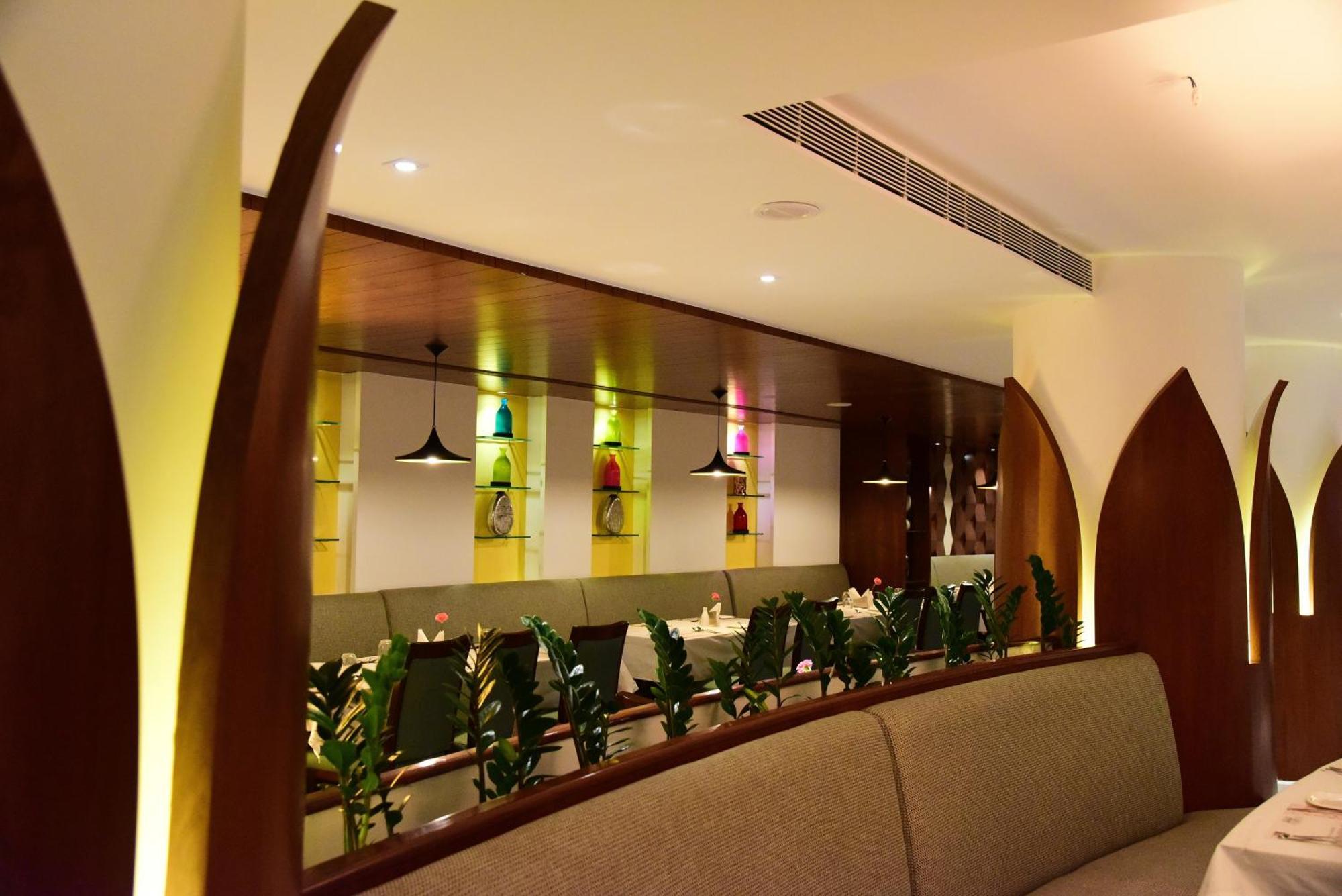 The Royal Comfort Bangalore Ngoại thất bức ảnh