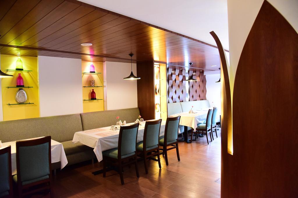 The Royal Comfort Bangalore Ngoại thất bức ảnh