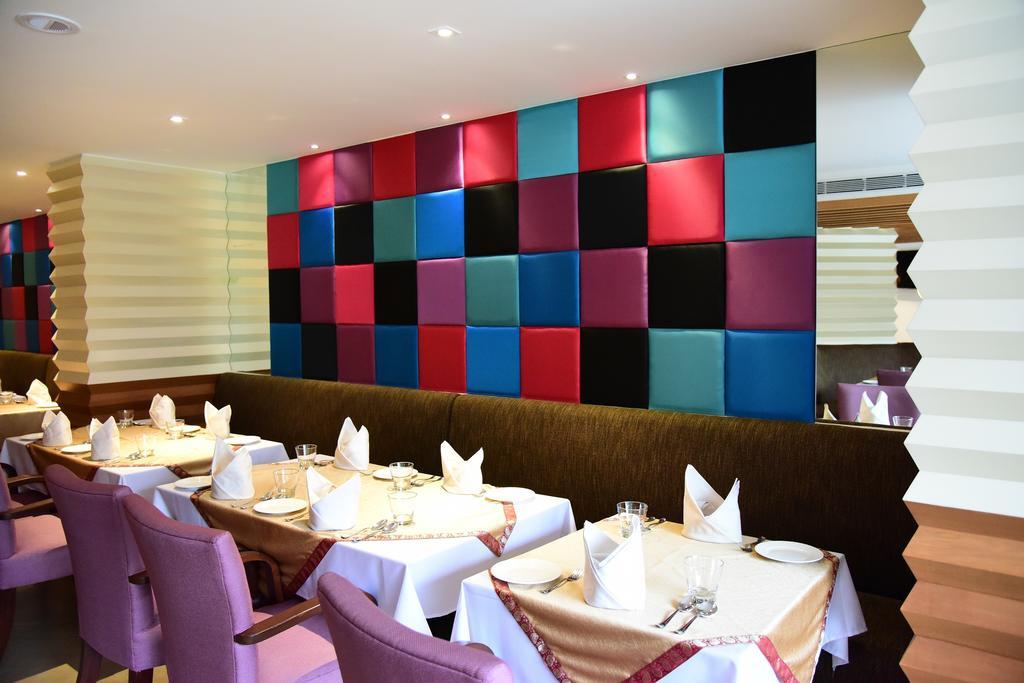 The Royal Comfort Bangalore Ngoại thất bức ảnh