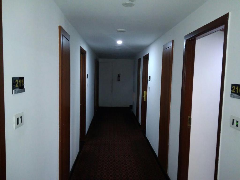 The Royal Comfort Bangalore Ngoại thất bức ảnh