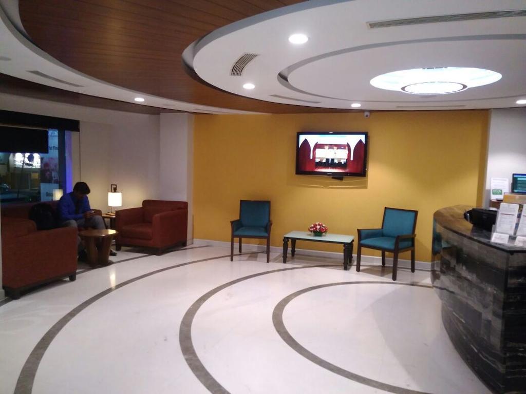 The Royal Comfort Bangalore Ngoại thất bức ảnh