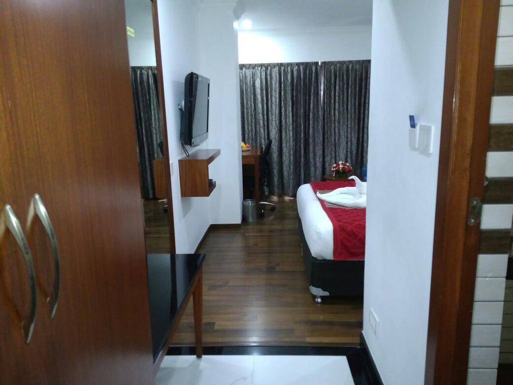 The Royal Comfort Bangalore Ngoại thất bức ảnh